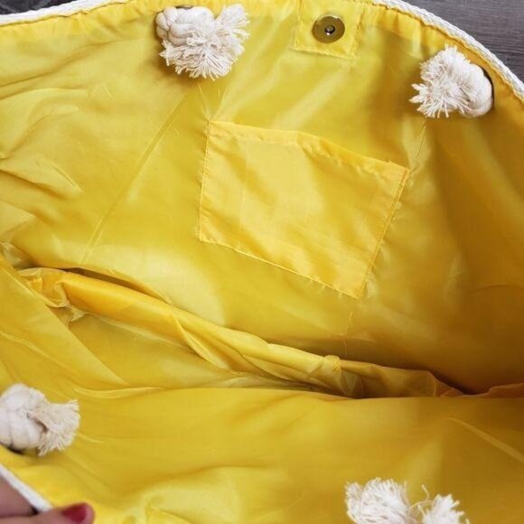 Striped Canvas Beach Bag tote With Rope Handles & Yellow Bow Accent 21"×14". - Picture 5 of 8